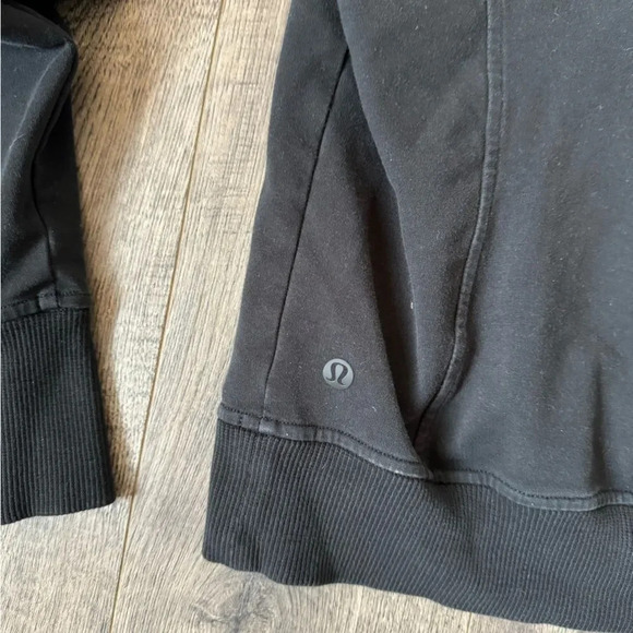 Lululemon Scuba Pullover- Black Sz 4 - Picture 6 of 7